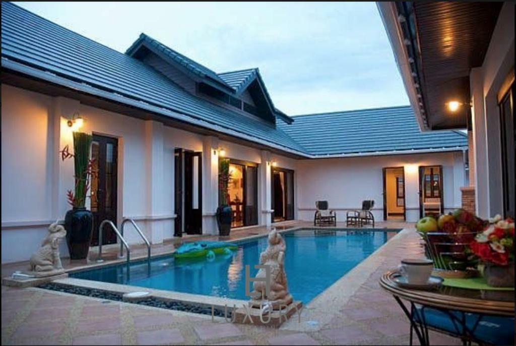 4 Bedroom Private Bali Style Villa HH1 HHQ Esterno foto