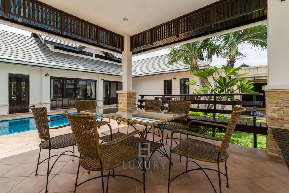 4 Bedroom Private Bali Style Villa HH1 HHQ Esterno foto